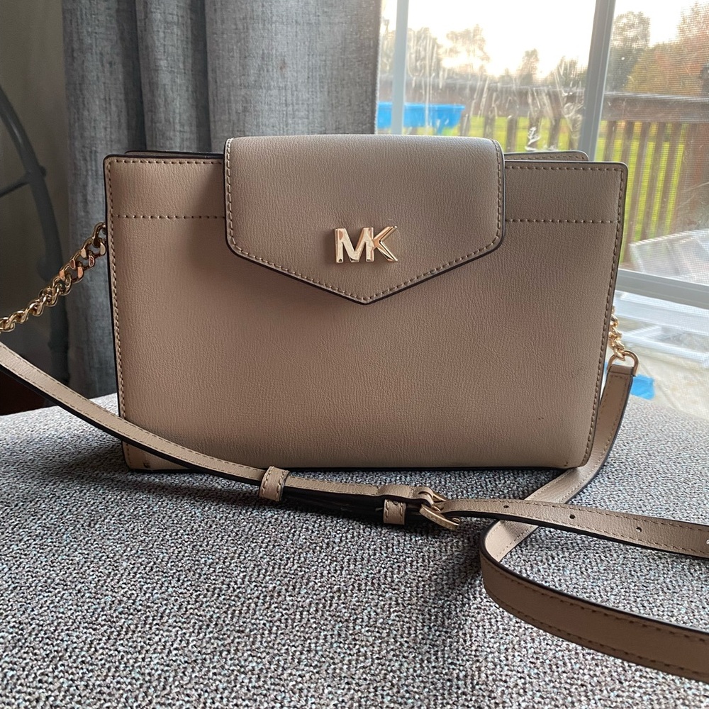 Michael Kors crossbody